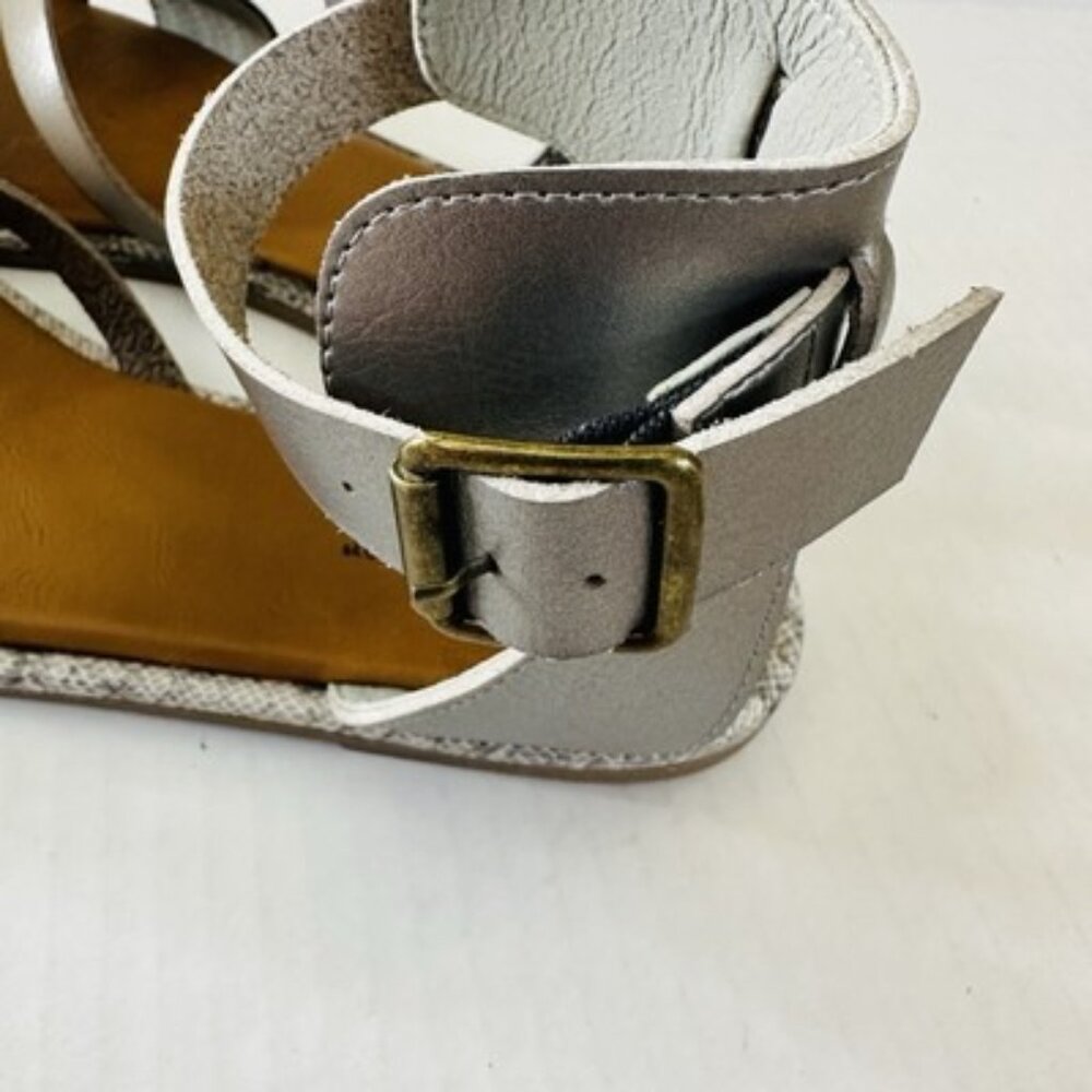 Olivia Miller Women Sandals Kailey Pewter Snakeskin Style Buckle Flats Size 11 - Picture 10 of 16
